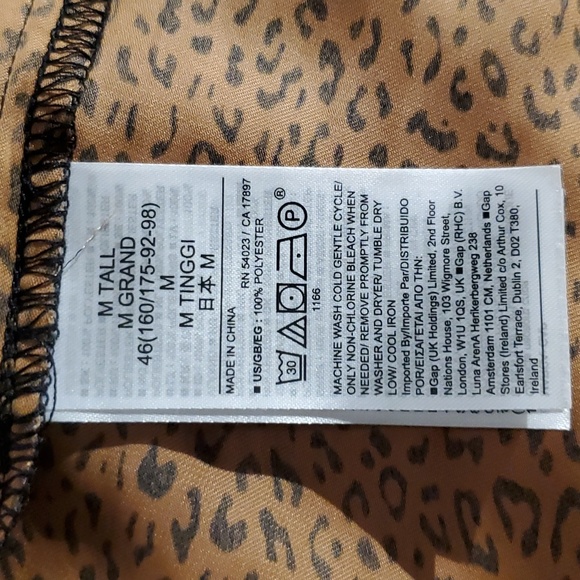 GAP women blouse with  leopard print. NWT. - Picture 5 of 6
